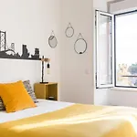Panoramic Graca Duplex With Castle And River Views By Nestatlisbon *