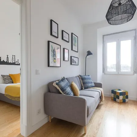 Magnificent Flat With Spectacular Views In Graca * Lisboa