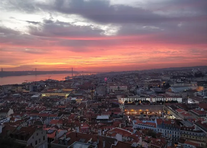 Magnificent Flat With Spectacular Views In Graca