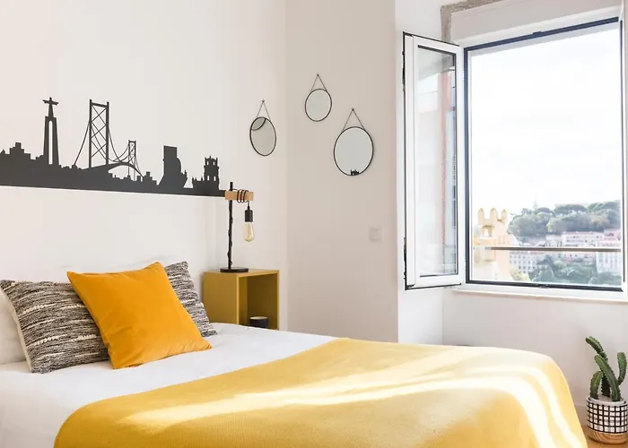 Magnificent Flat With Spectacular Views In Graca *