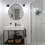Panoramic Graca Duplex With Castle And River Views By Nestatlisbon Lejlighed Lisboa